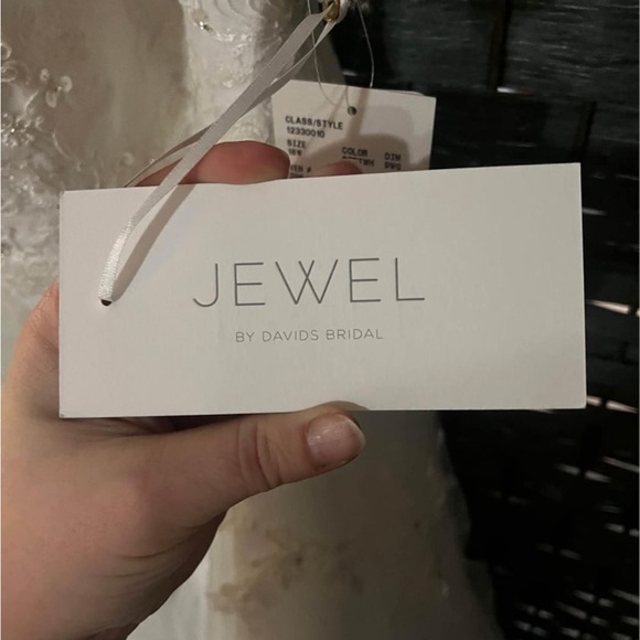 18w wedding dress - Picture 1 of 4